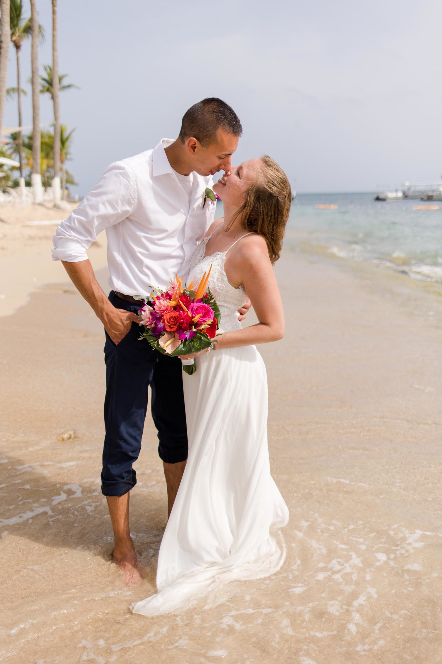 Groom And Groomsmen Attire For Your Beach Wedding Destination Wedding Tips 1522